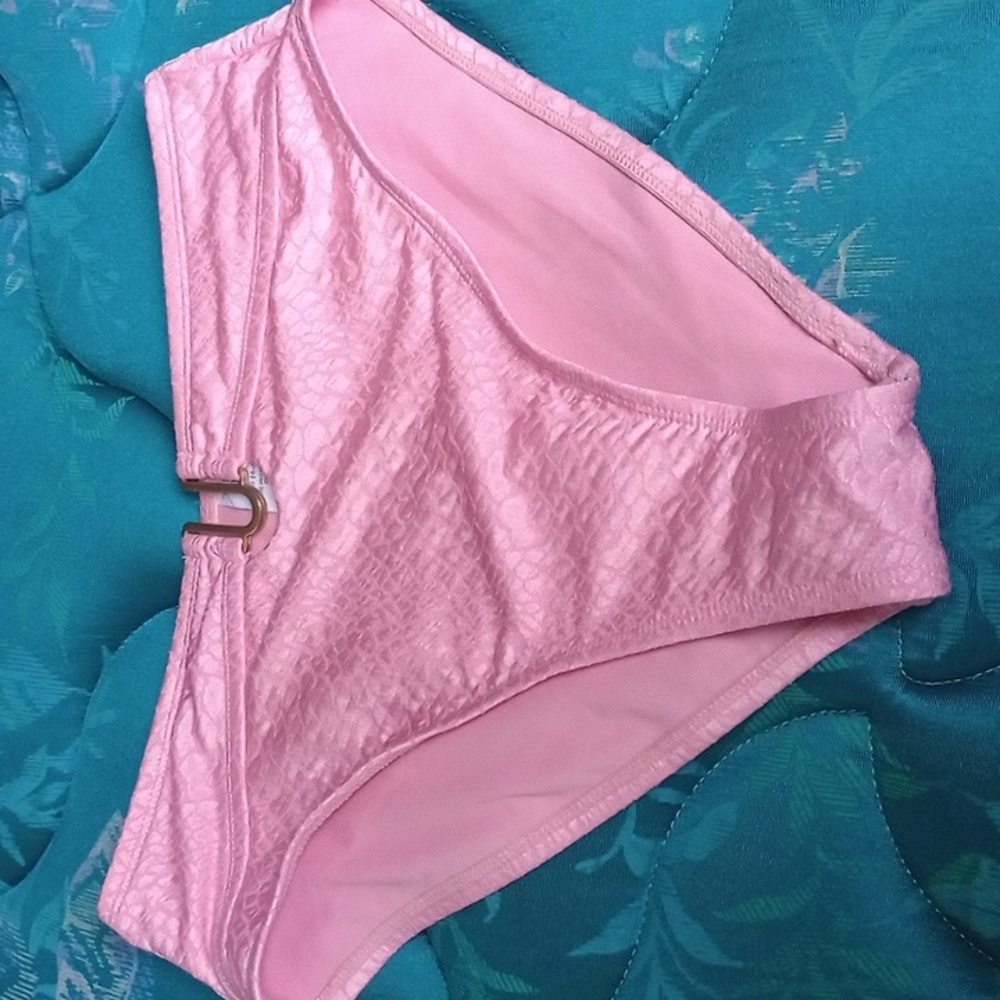 bathing suit